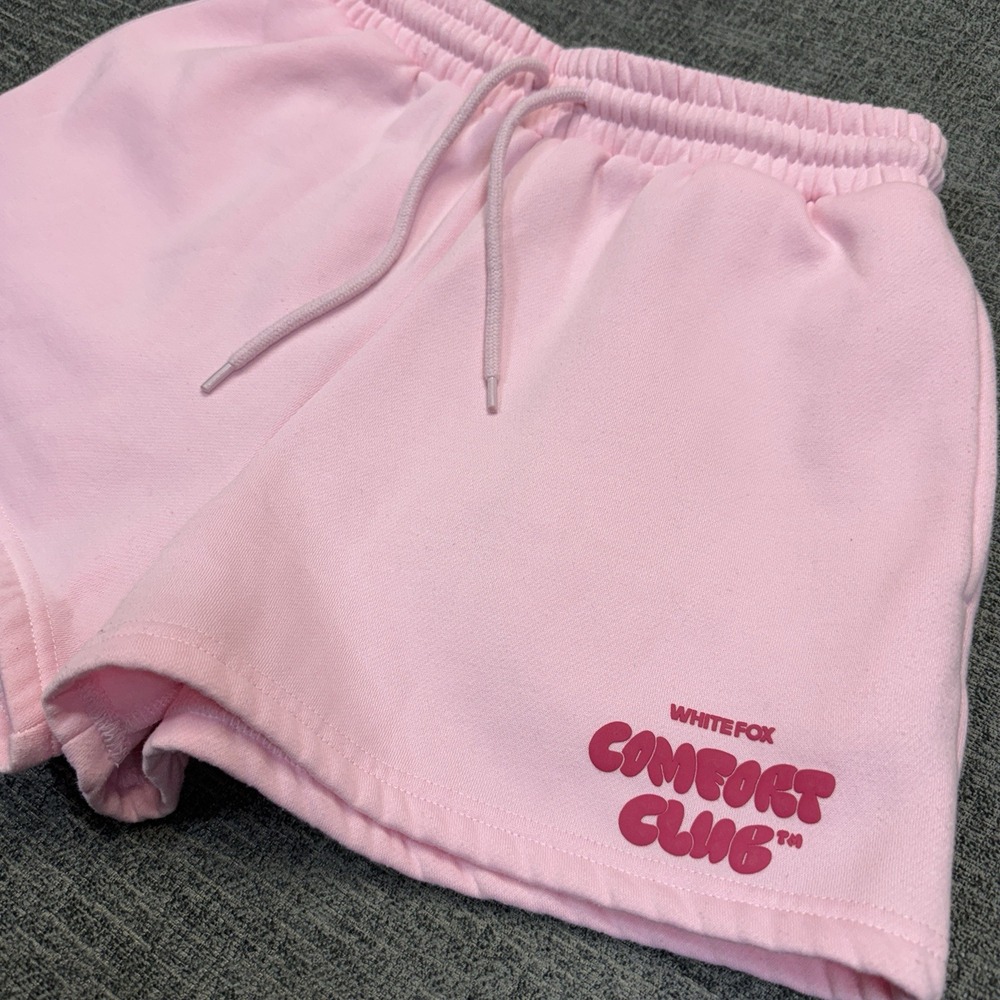 White Fox Boutique Sweat Shorts Womens Small Pink Puff Logo Comfort